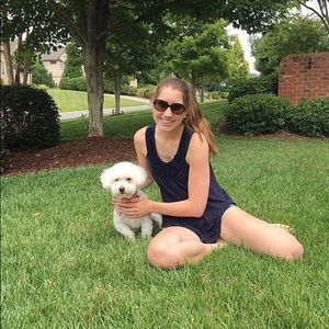 Meet your Posher, Laura